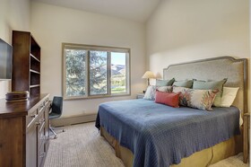 Arrowhead Village