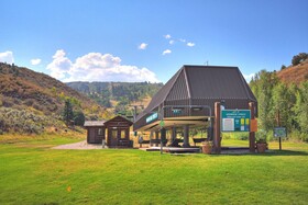 Arrowhead Village