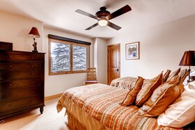 Arrowhead Village