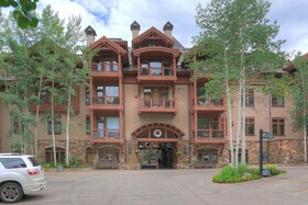 Arrowhead Village
