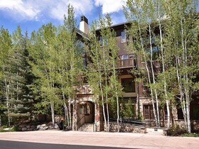 Arrowhead Village