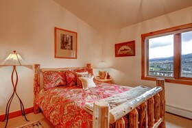 Arrowhead Village