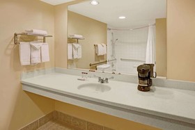 Four Points by Sheraton Englewood Centennial Airport
