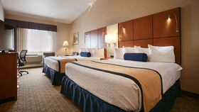 Best Western Plus Silver Saddle Inn
