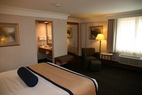 Best Western Plus Silver Saddle Inn