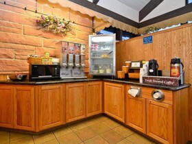 Best Western Plus Silver Saddle Inn