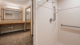 Best Western Plus Silver Saddle Inn