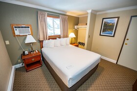 Blue Door Inn