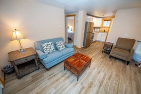Estes Mountain Inn