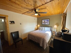 Estes Mountain Inn