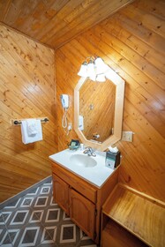 Estes Mountain Inn