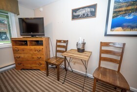 Estes Mountain Inn
