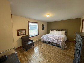 Estes Mountain Inn