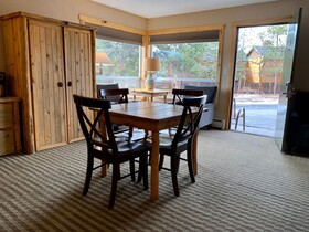 Hotel Estes