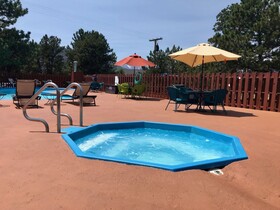 Hotel Estes