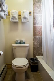 Hotel Estes