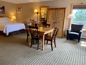 Hotel Estes