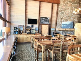 Hotel Estes