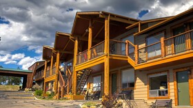 Hotel Estes