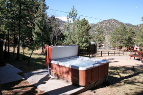 Mountain Pine Cabin