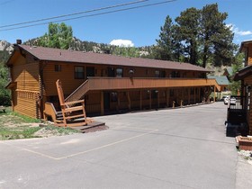 Murphy's River Lodge