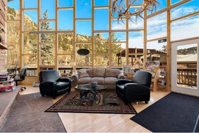 Nicky's Resort