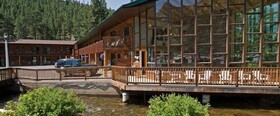 Nicky's Resort