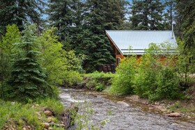 Ponderosa Lodge
