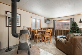 Ponderosa Lodge