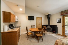 Ponderosa Lodge