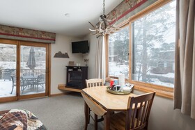 Ponderosa Lodge
