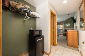 Ponderosa Lodge