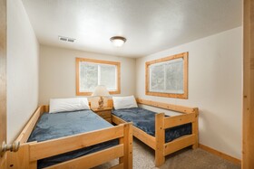 Ponderosa Lodge