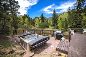 Ponderosa Lodge