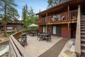 Ponderosa Lodge