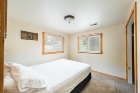 Ponderosa Lodge