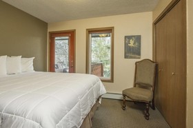Silver Moon Inn