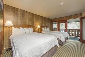Silver Moon Inn