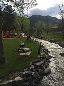 The 4 Seasons Inn