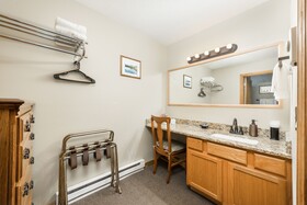 The 4 Seasons Inn