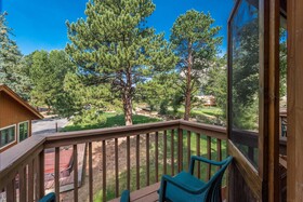 The 4 Seasons Inn