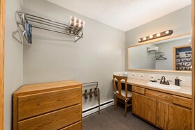 The 4 Seasons Inn