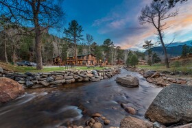 The 4 Seasons Inn