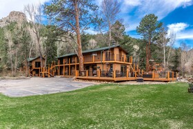 The 4 Seasons Inn