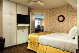 The Historic Crags Lodge