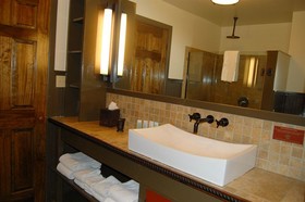 Highland Haven Creekside Inn