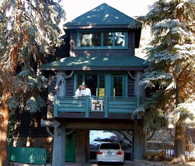 Highland Haven Creekside Inn