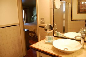 Highland Haven Creekside Inn