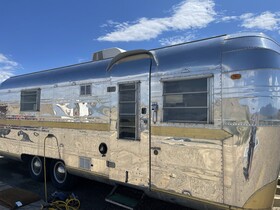 Desert Reef Hot Springs