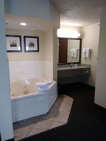 AmericInn by Wyndham Windsor Ft. Collins